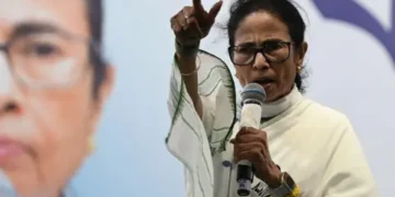 مغربی بنگال میں ووٹنگ کے دوران کم و بیش 10 مقامات پر تشدد کے واقعات