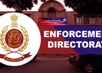 کولکاتہ پولیس کے ڈپٹی کمشنر  شانتنو سنہا بسواس کی رہائش گاہ پر چھاپہ