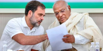 ’قومی یومِ پنچایتی راج‘  پر  پورے ملک کو کھڑگے اور  راہل گاندھی کی نیک خواہشات 