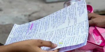 ایک رات میں نوجوانوں کے مستقبل کو بازار میں نیلام کر دیا گیا-راہل گاندھی