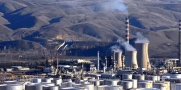 ایرانی تیل پر عائد پابندیاں 60 دن کے لیے  معطل