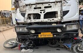 مغربی چمپارن ضلع کے لوریا تھانہ علاقے میں دردناک سڑک حادثہ-5 افرادہلاک