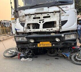 مغربی چمپارن ضلع کے لوریا تھانہ علاقے میں  دردناک سڑک حادثہ-5 افرادہلاک