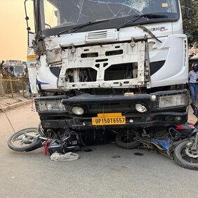 مغربی چمپارن ضلع کے لوریا تھانہ علاقے میں  دردناک سڑک حادثہ-5 افرادہلاک