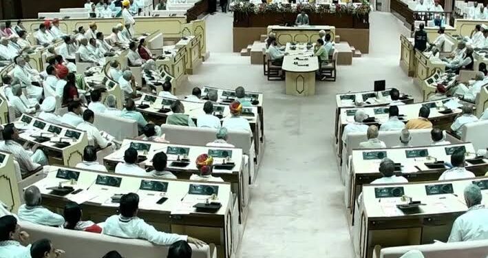 راجستھان اسمبلی میں ہنگامہ اور نعرے بازی کے درمیان یو سی سی بل پیش