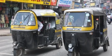 مہاراشٹر میں آٹو رکشہ اور ٹیکسی ڈرائیوروں کے لیے مراٹھی زبان کا عملی علم لازمی