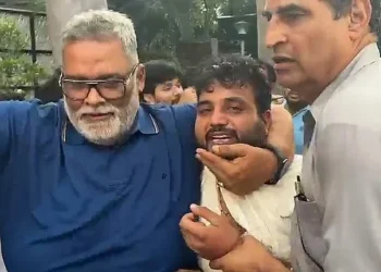 پپو یادو کی نئی دہلی واقع سرکاری رہائش گاہ پرمنعقد پریس کانفرنس  ہنگامہ آرائی کی نذر 