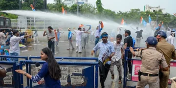 پٹنہ میں بھرتی امتحانات میں بے ضابطگیوں  کے خلاف طلبہ کا مارچ