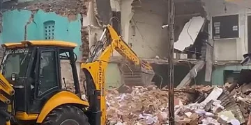 سہارنپور کلکٹریٹ احاطے میں واقع مسجد  منہدم، ضلعی عدالت کے حکم پر ہوئی کارروائی