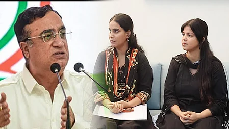 خاتون صحافیوں شاہین اور نفیسہ کے ساتھ دہلی پولیس کی مبینہ بدسلوکی کا معاملہ