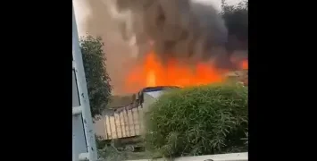 دہلی  سےبہار جا رہی بس میں لگی خوفناک آگ