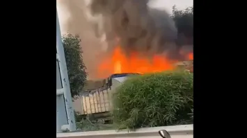 دہلی  سےبہار جا رہی بس میں لگی خوفناک آگ