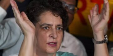 ہندوستان اب جمہوری ملک نہیں رہا-پرینکا گاندھی