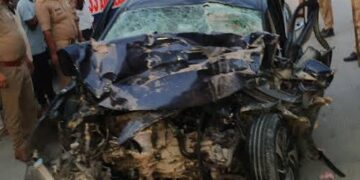 وارانسی میں دردناک سڑک حادثہ، 4 افراد کی موت، 4 زخمی