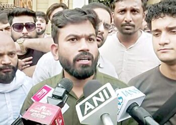 کاکروچ جنتا پارٹی کی 10اکتوبر کو نوجوانوں سے دہلی پہنچنے کی اپیل