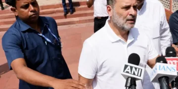 جنتر منتر پر  خاتون صحافی کے ساتھ پولیس اہلکار  کی بدسلوکی پر راہل گاندھی کا اظہارتشویش